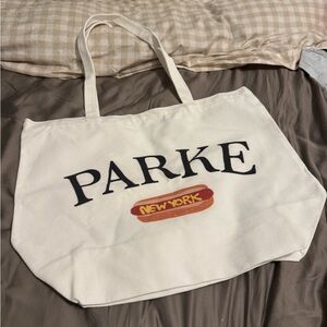 Parke hotdog tote